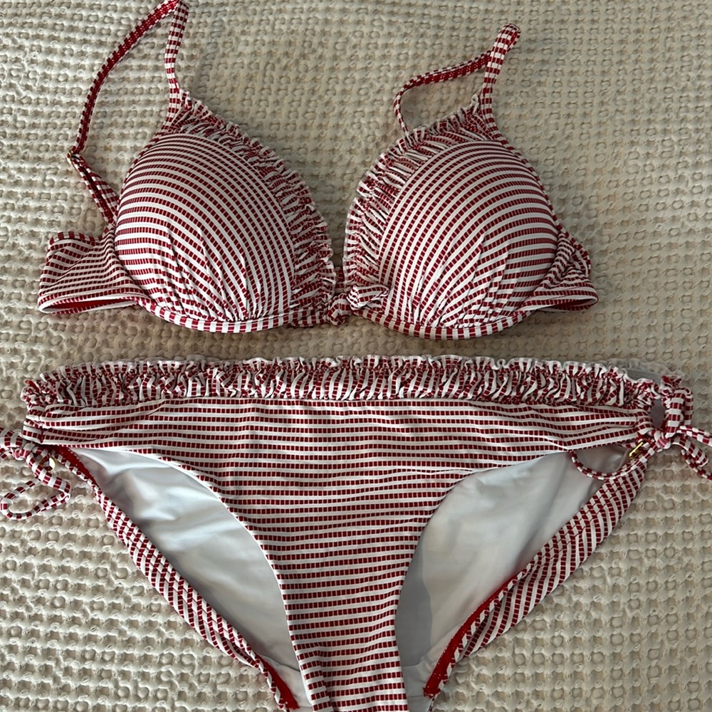 Azura Australia Bikini Size M Busts A-C, Red and White